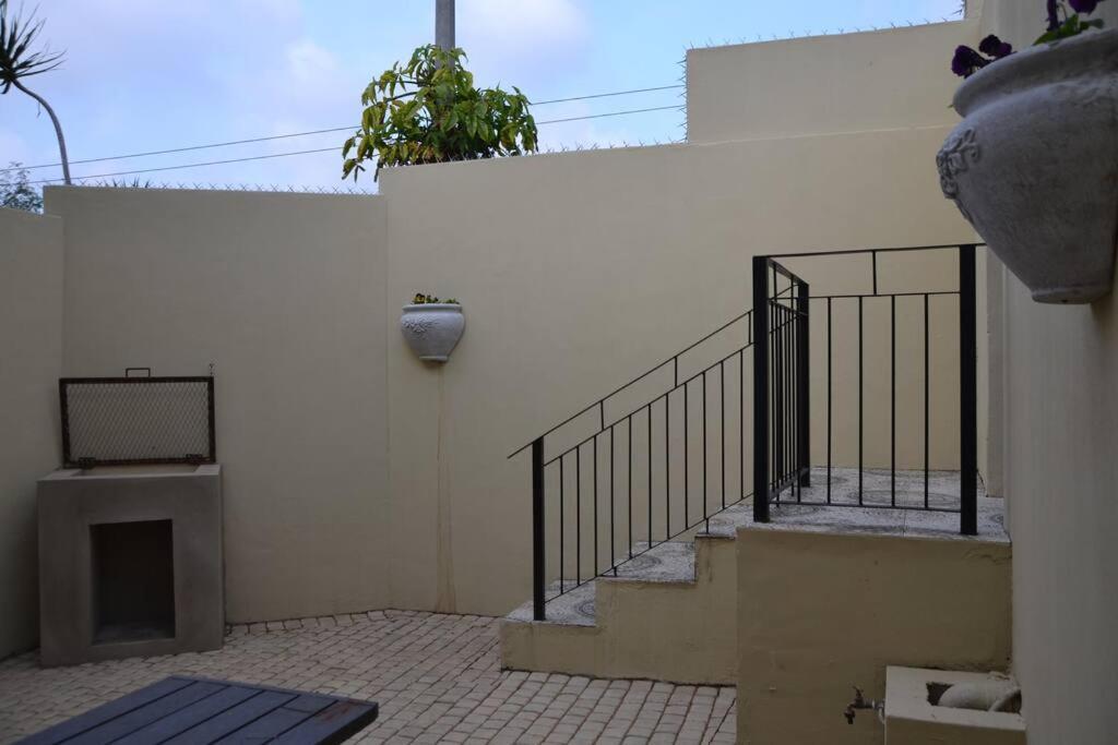 Durban Italian Villa 3 Экстерьер фото